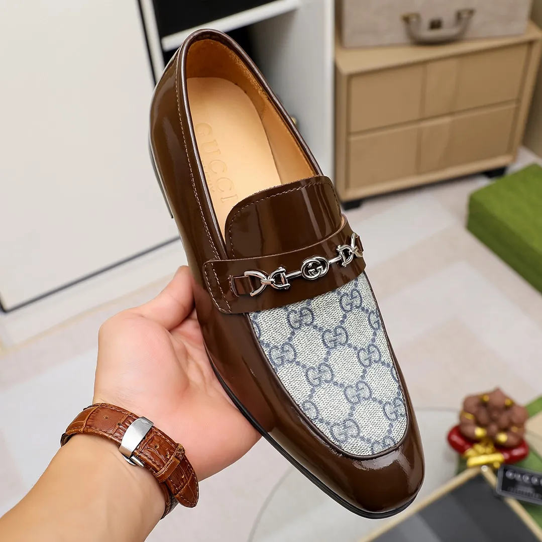 Men's men's shoes 💰420 🆘【GUCCI】Gucci ·🐂里· Hot-selling pea shoes top brand luxury, top quality, the latest fashion pea shoes. The upper is made of original first-layer cowhide. (Full first-layer water-dyed 🐂 leather·inner). The original stylish and stylish soft rubber wear-resistant and non-slip outsole is light and comfortable on the foot, available in 3 colors! Matching code: 38 / 45